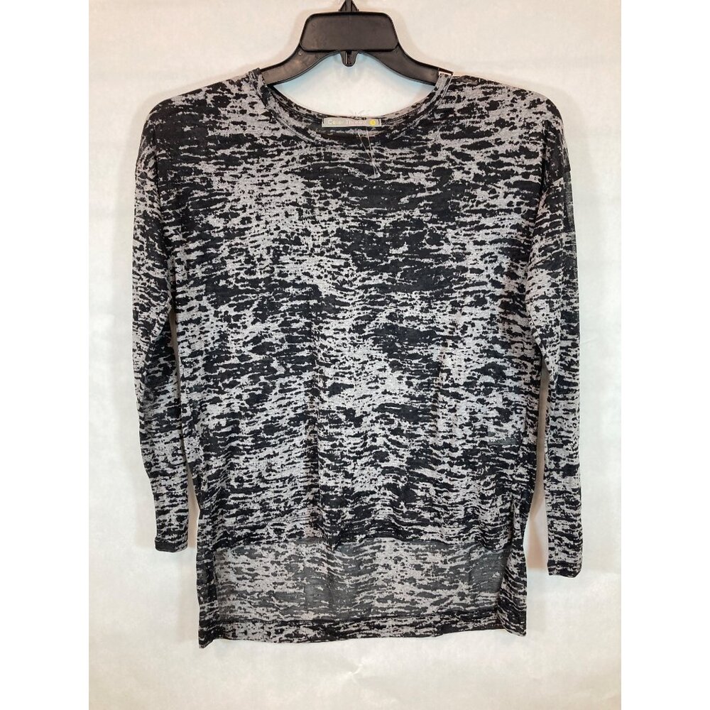 Women's Black & White Small Fashion Top - Stylish & Versatile Shirt for Casual o